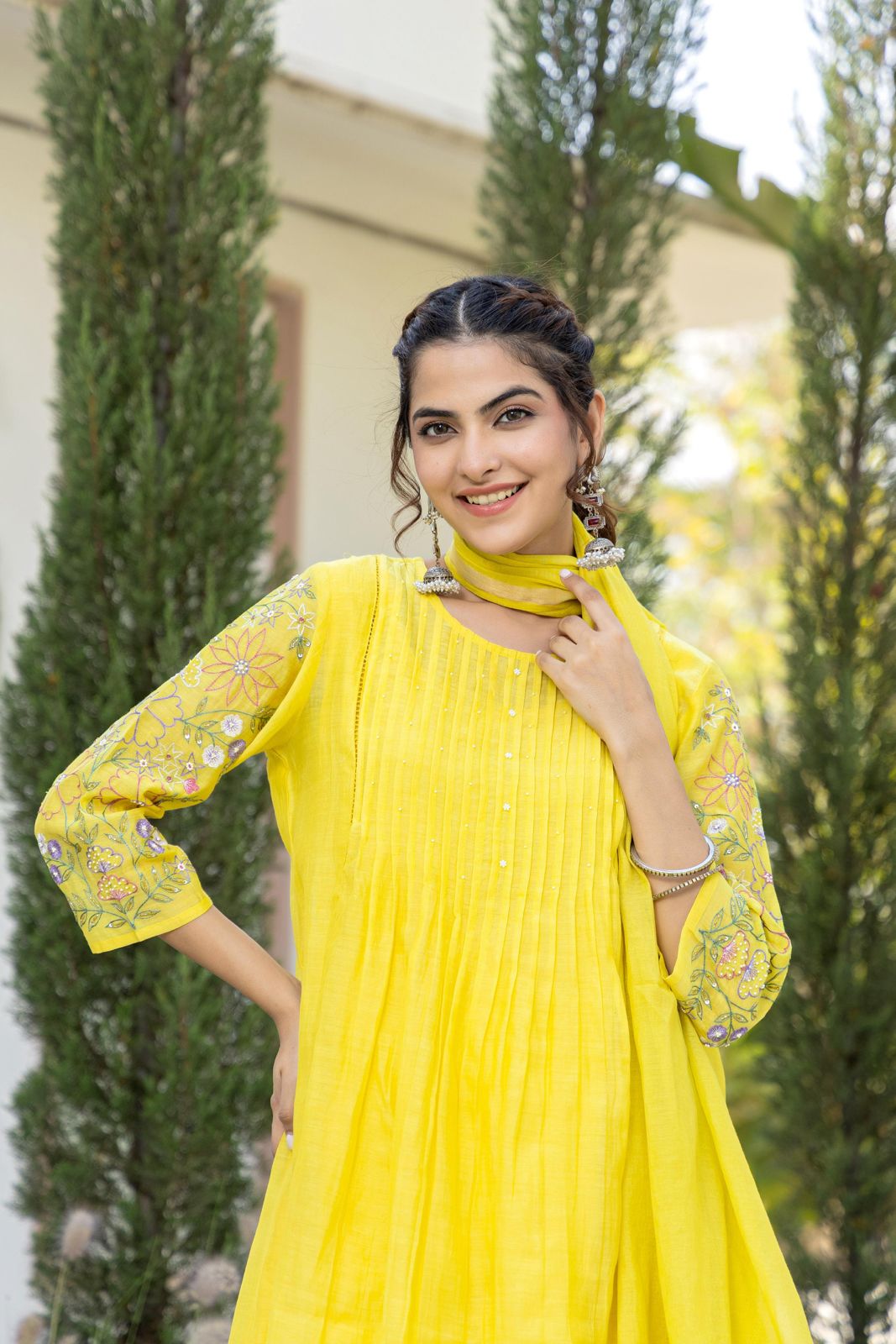 LEMON EMBRELED DRESS