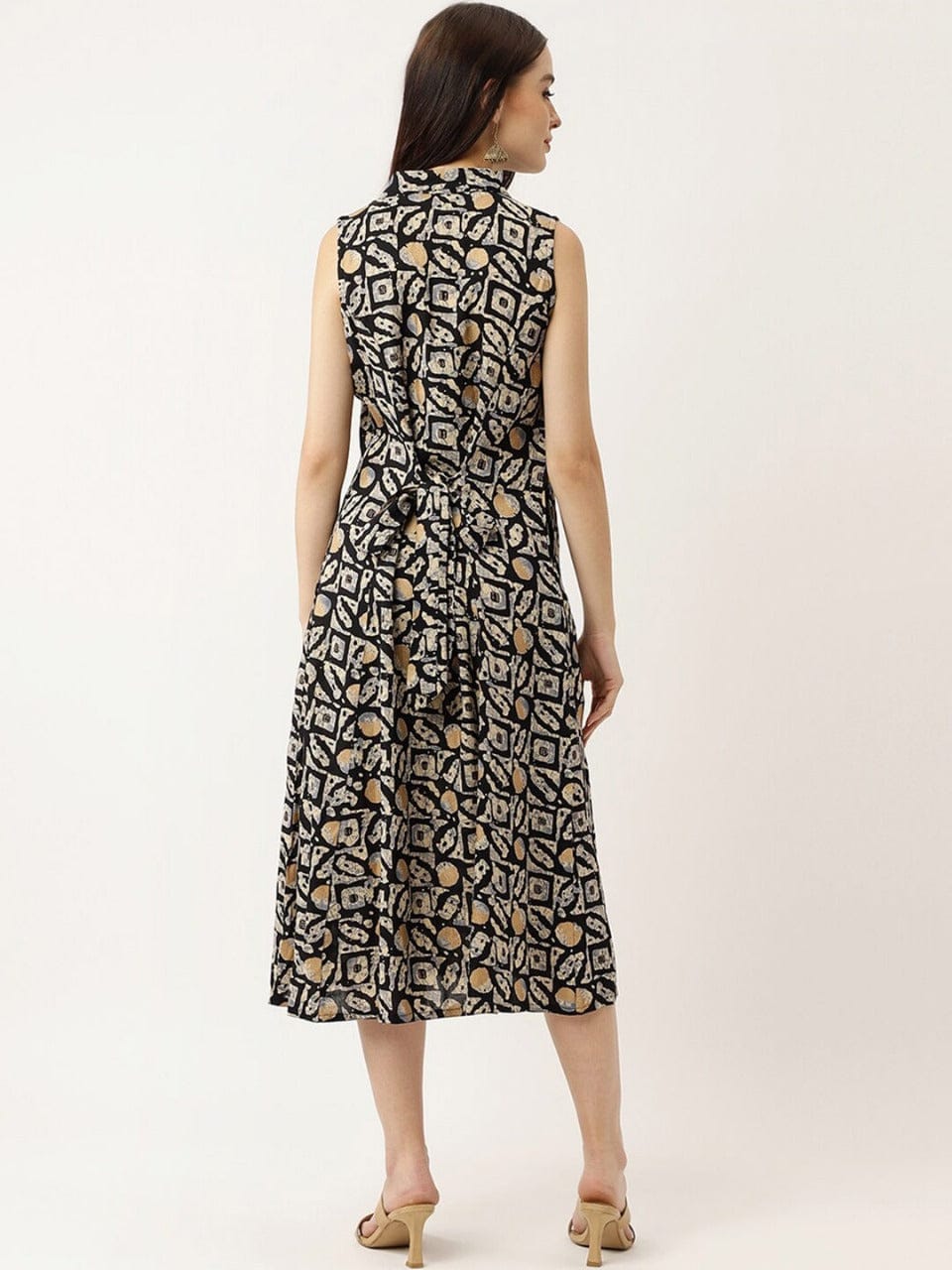 Urban Elegance Cotton Midi Dress